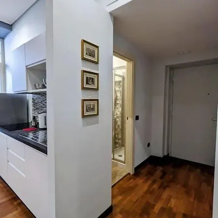 Partenope 3- Exclusive Apt. On The Seafront