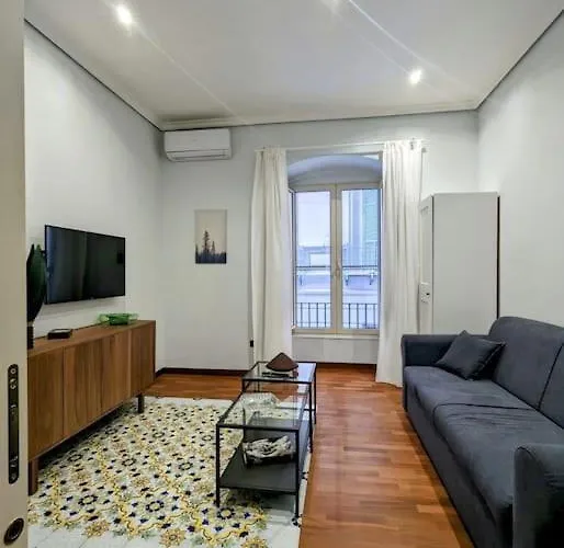 Partenope 3- Exclusive Apt. On The Seafront * Naples